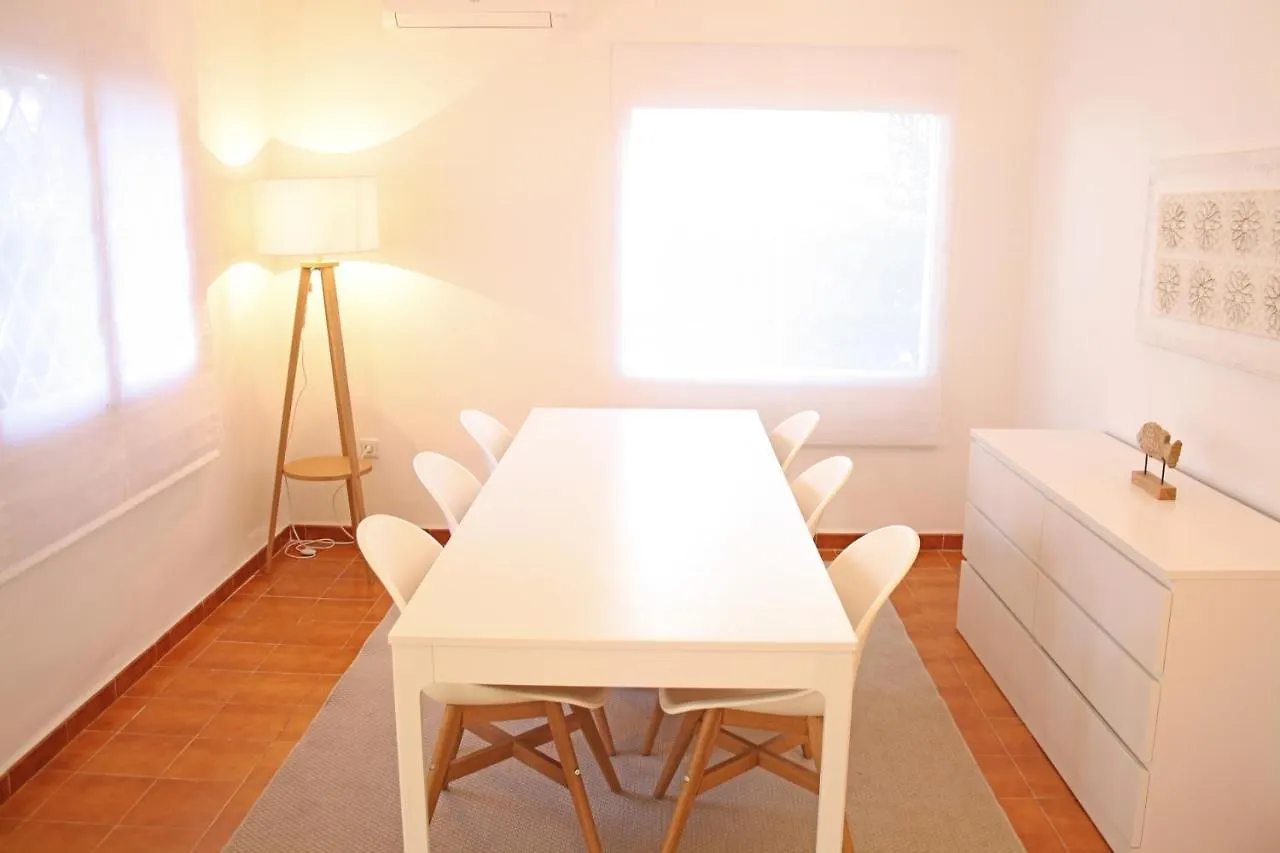 Meritxell Seafront Villa Cambrils Holiday home