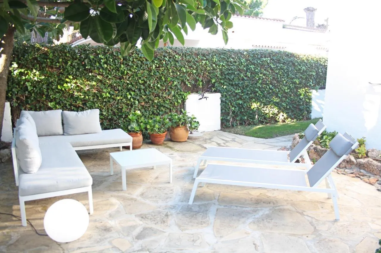Meritxell Seafront Villa Cambrils 0*,  Spain