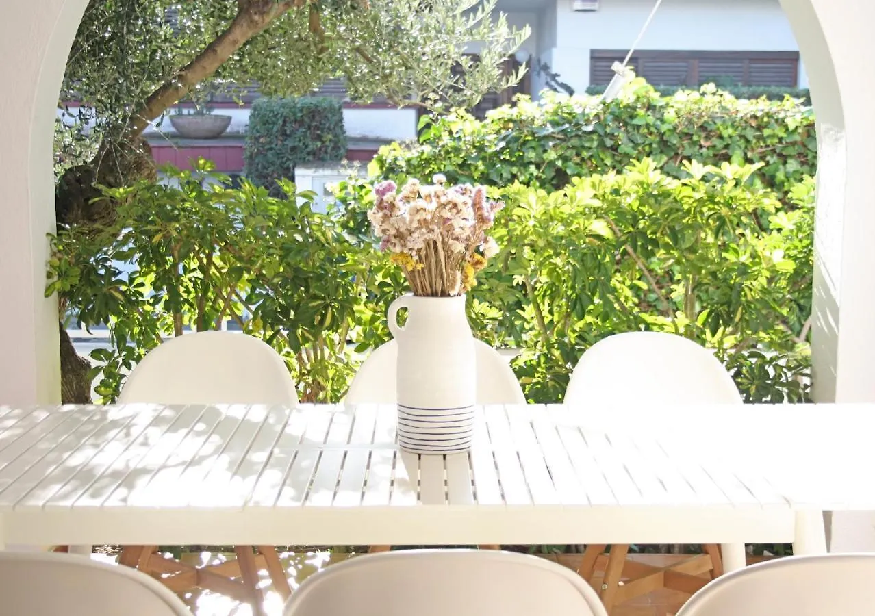 Meritxell Seafront Villa Cambrils