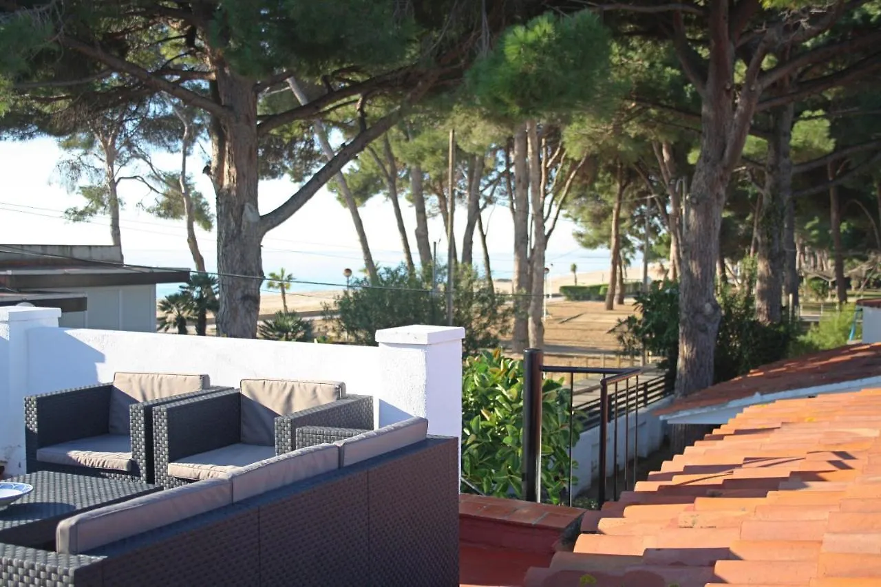 Meritxell Seafront Villa Cambrils