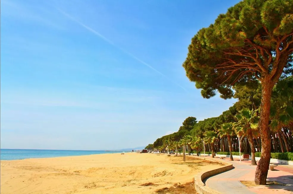 Holiday home Meritxell Seafront Villa Cambrils