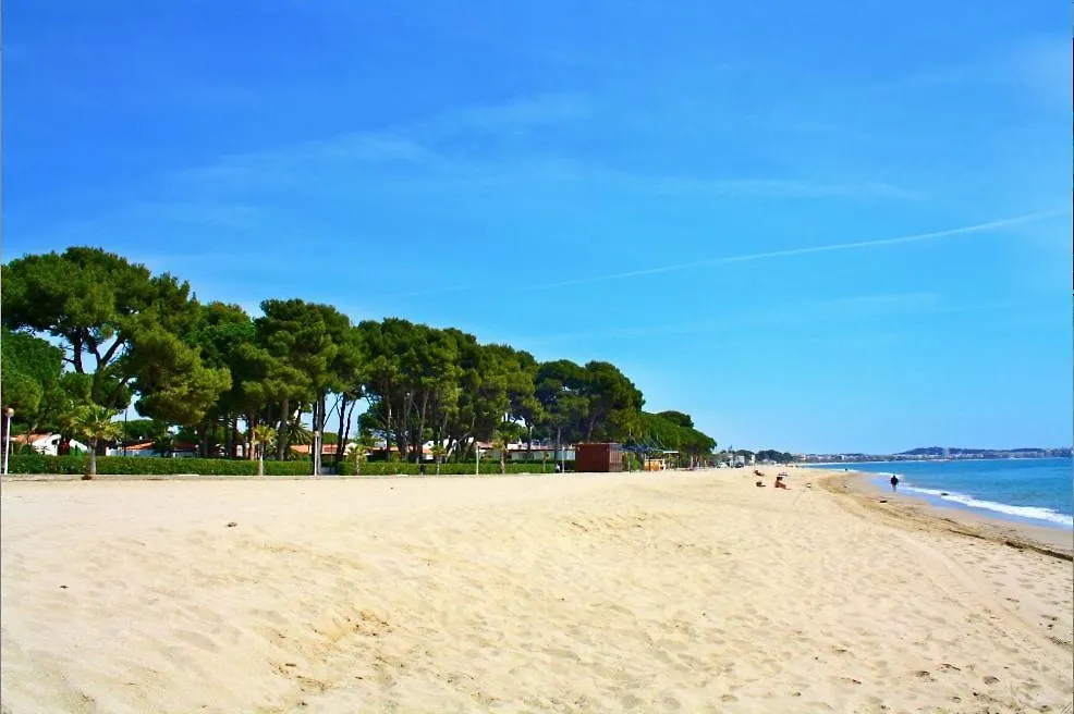 Meritxell Seafront Villa Cambrils